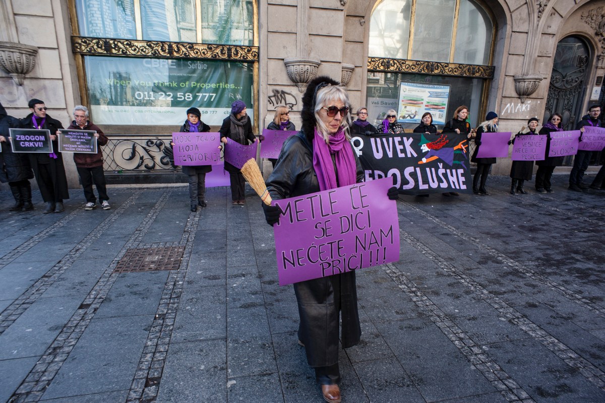 Stop mržnji prema ženama!