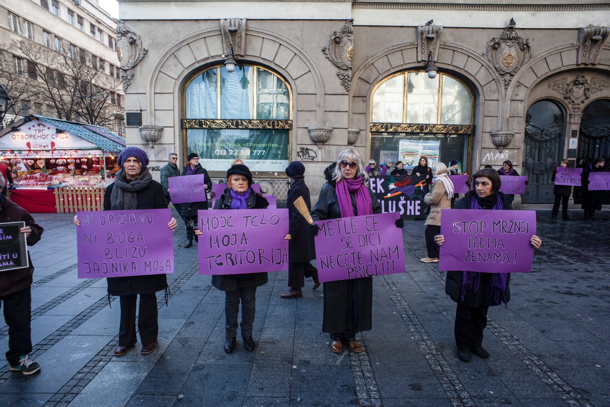 Stop mržnji prema ženama! Stop mržnji prema ženama!