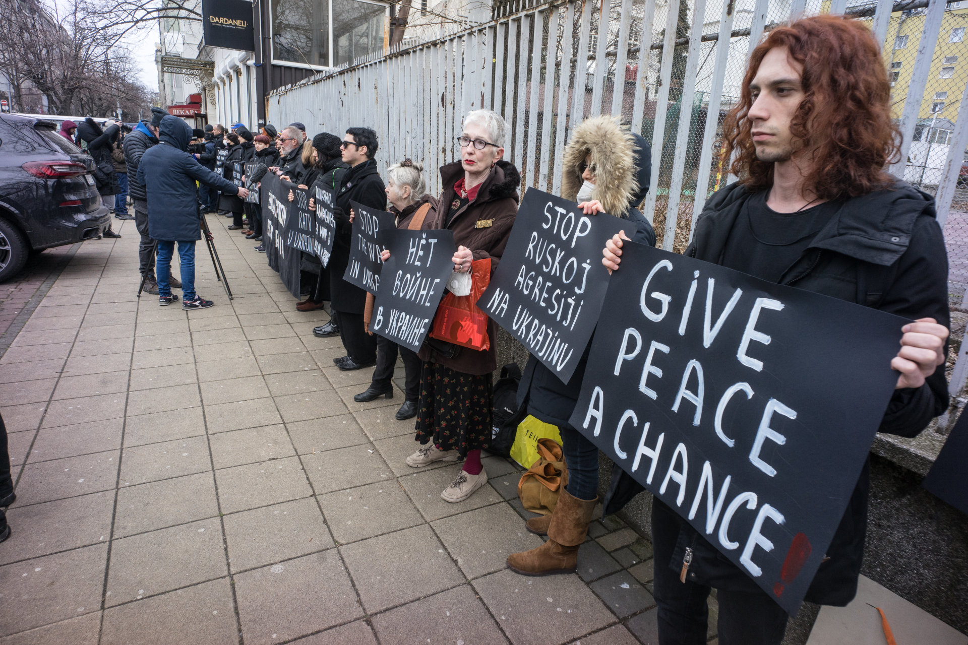 Stop ratu u Ukrajini! Stop ratu u Ukrajini!