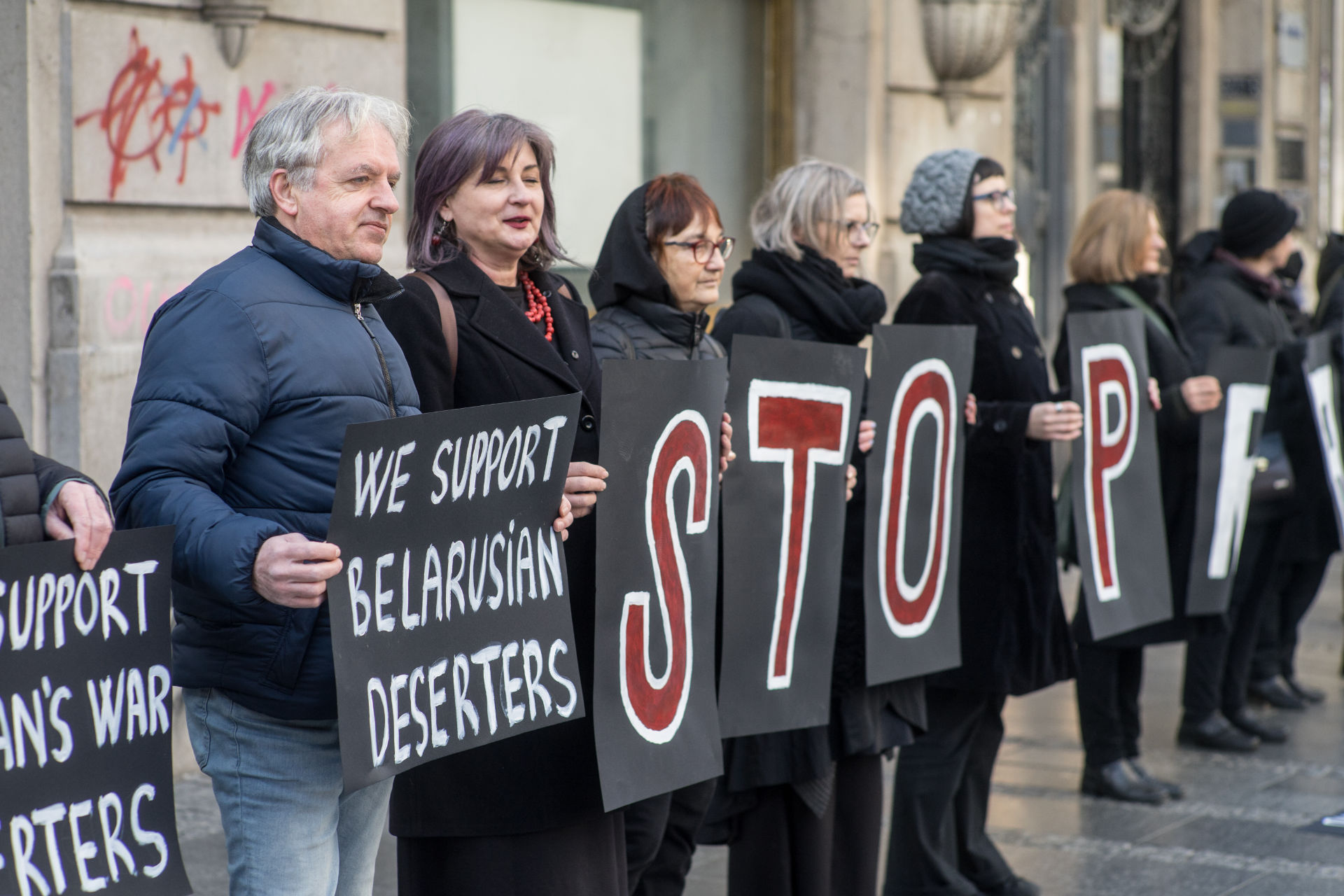 Stop the war in Ukraine! Stop the war in Ukraine!