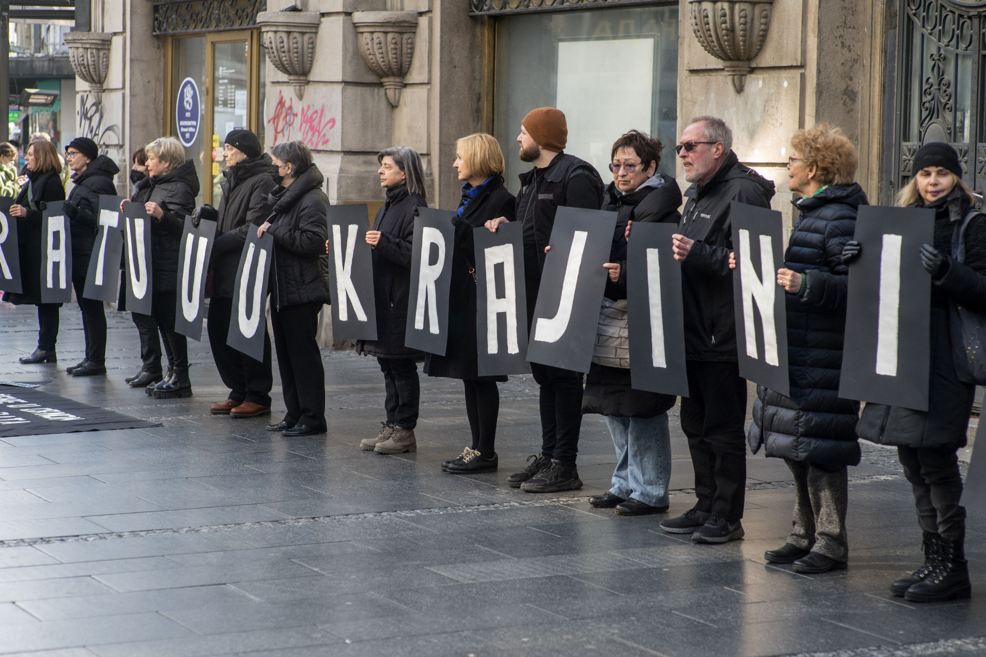 Stop the war in Ukraine! Stop the war in Ukraine!