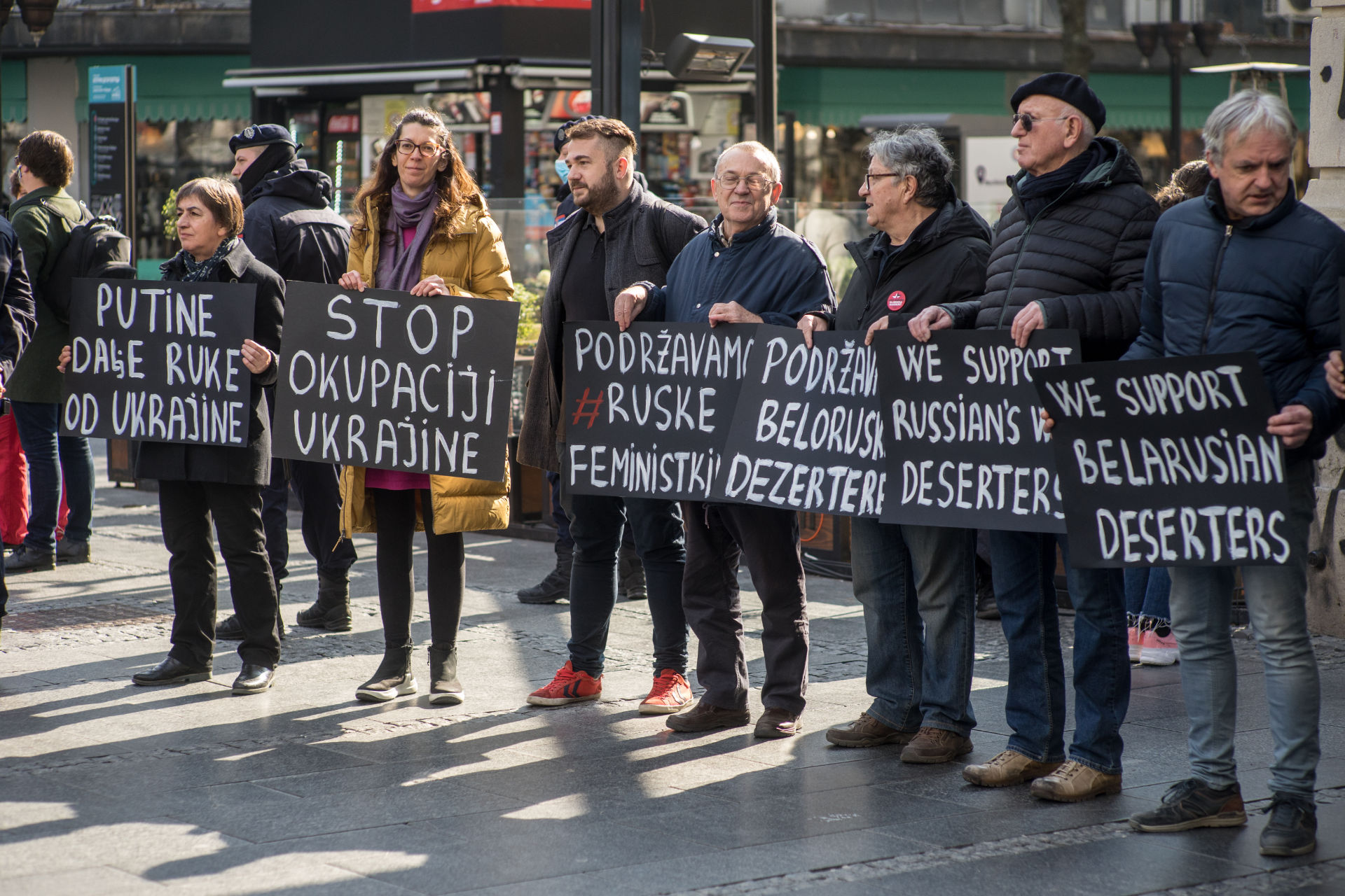 Stop the war in Ukraine! Stop the war in Ukraine!