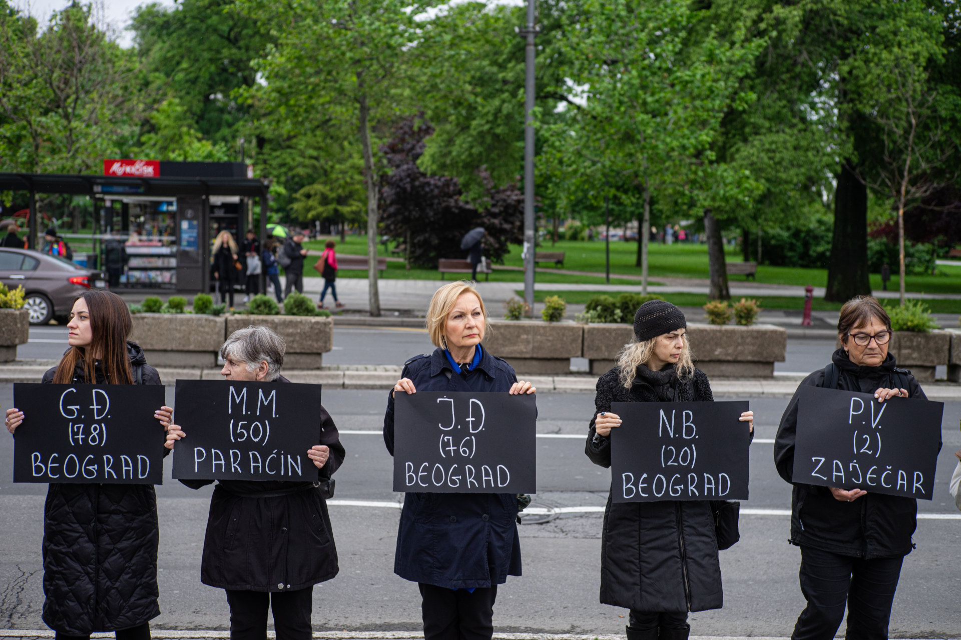 Stop ubijanju žena! Stop ubijanju žena!