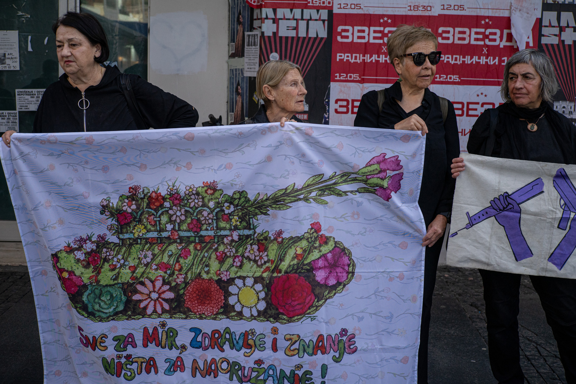 Sve za mir, zdravlje i znanje, ništa za naoružanje Sve za mir, zdravlje i znanje, ništa za naoružanje