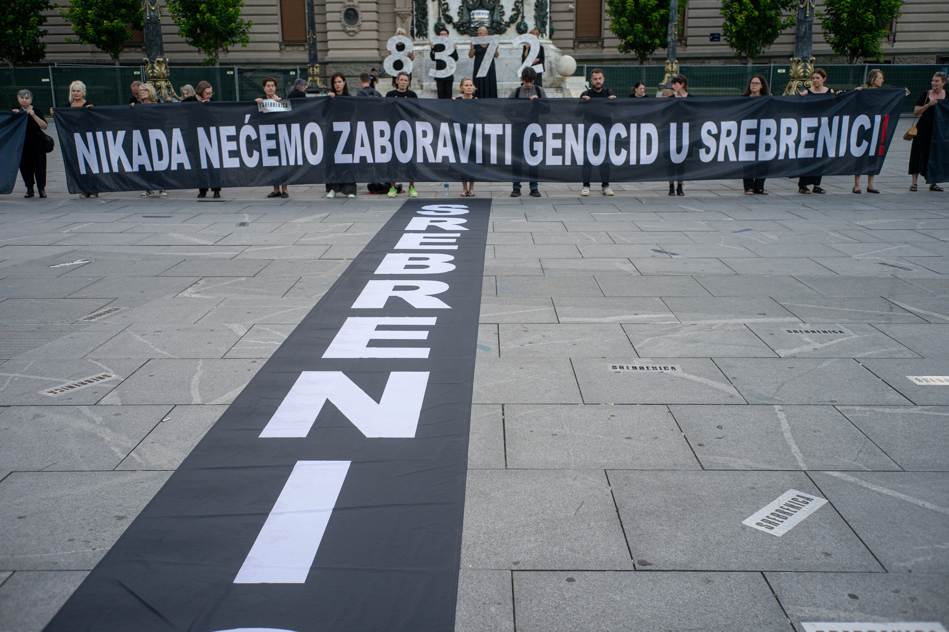 Pamtimo žene silovane u ratu! Pamtimo žene silovane u ratu!