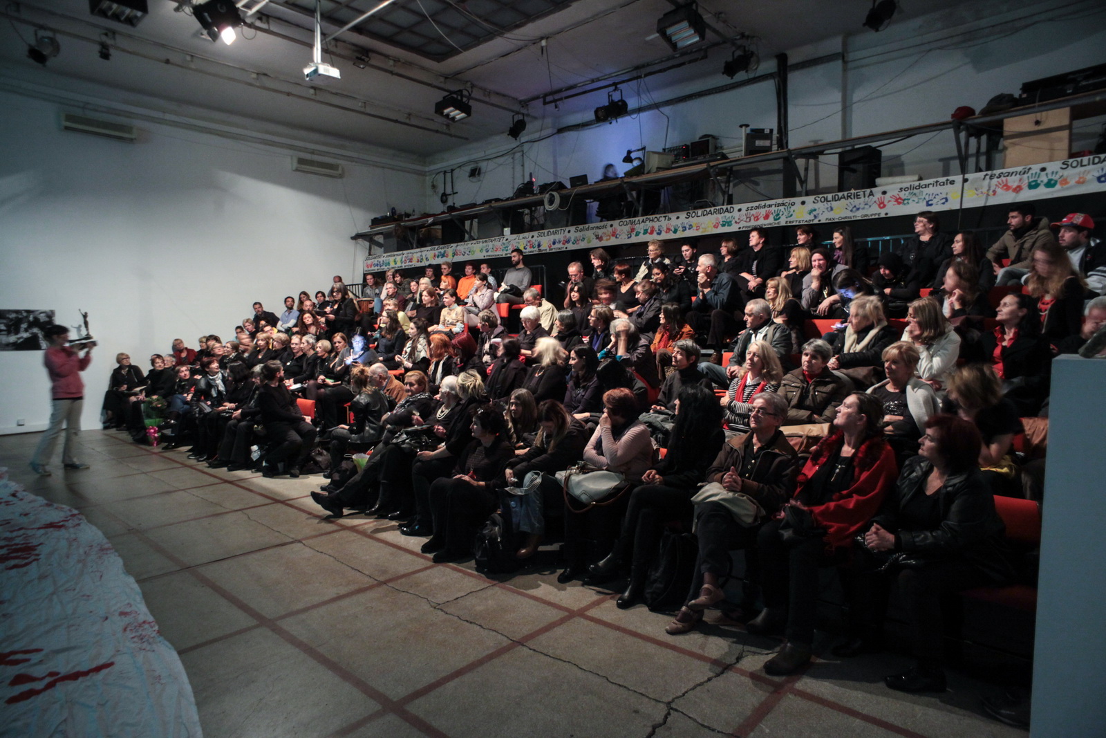 Uvek neposlušne – na istom zadatku Uvek neposlušne – na istom zadatku