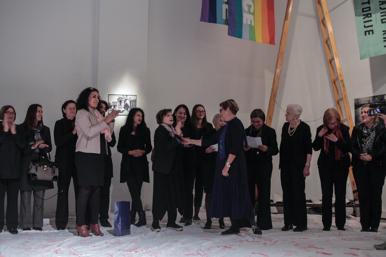 Uvek neposlušne – na istom zadatku Uvek neposlušne – na istom zadatku