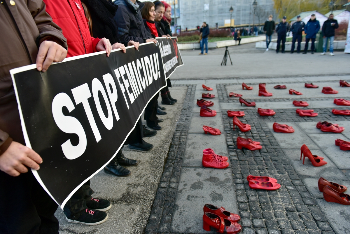 Stop femicidu! Stop femicidu!