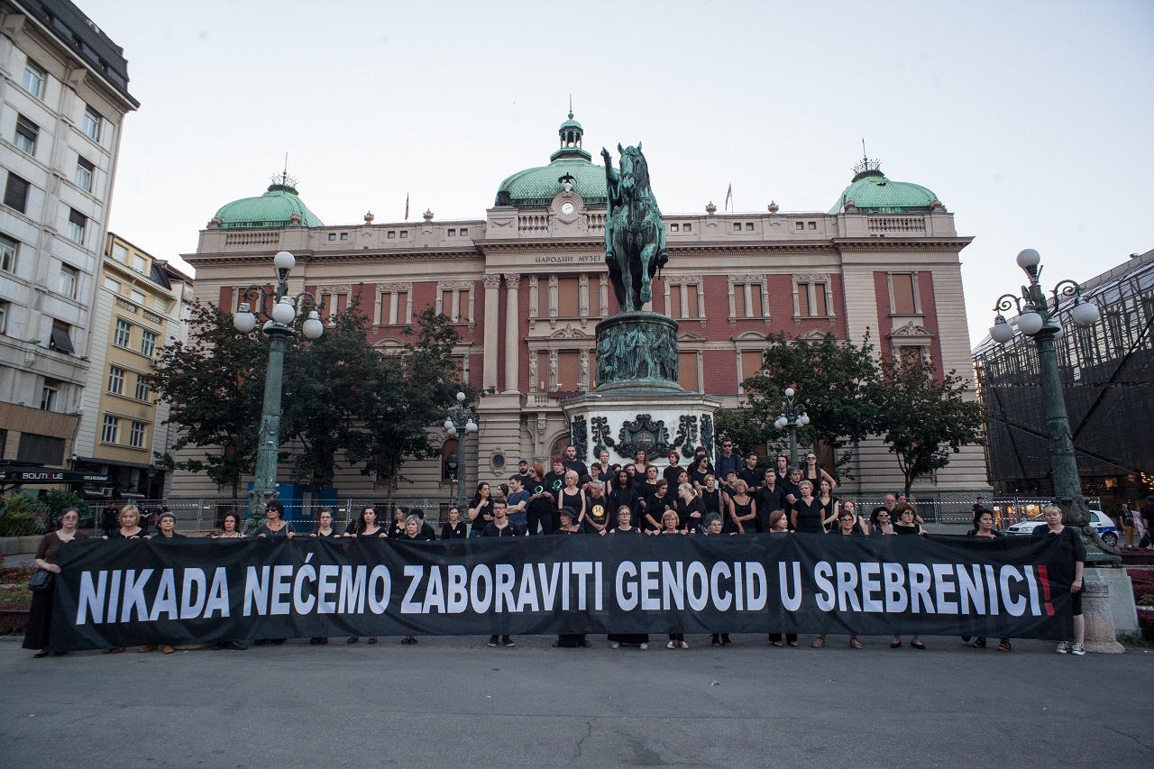 Nikada nećemo zaboraviti genocid u Srebrenici Nikada nećemo zaboraviti genocid u Srebrenici