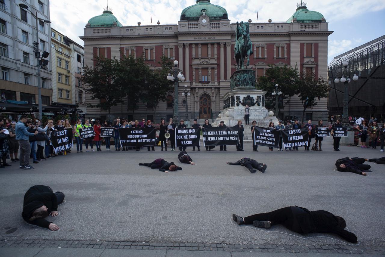 Ni jedna žena manje, ni jedna mrtva više Ni jedna žena manje, ni jedna mrtva više